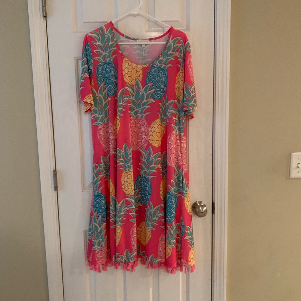 Short sleeve pineapple dress